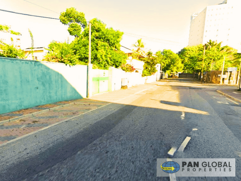 30 Perches of Commercial land for sale in Colombo 10