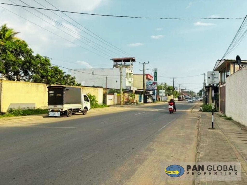 Commercial Land for Sale in Nawala