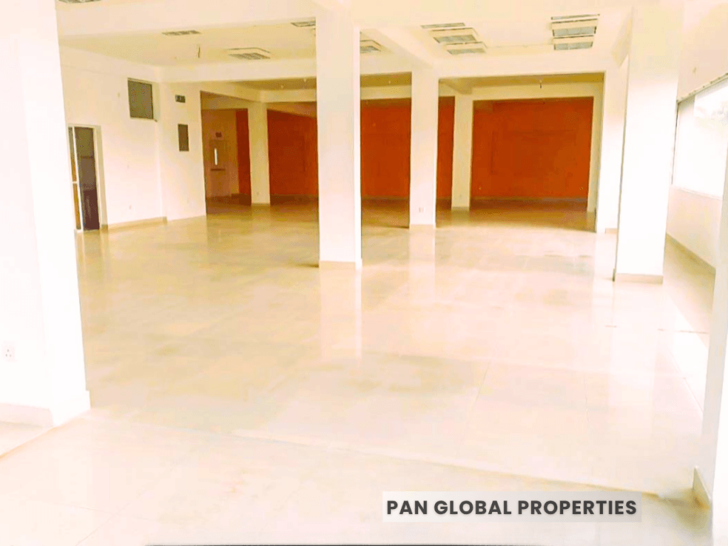 Commercial Building for Sale in Dalugama, Kelaniya