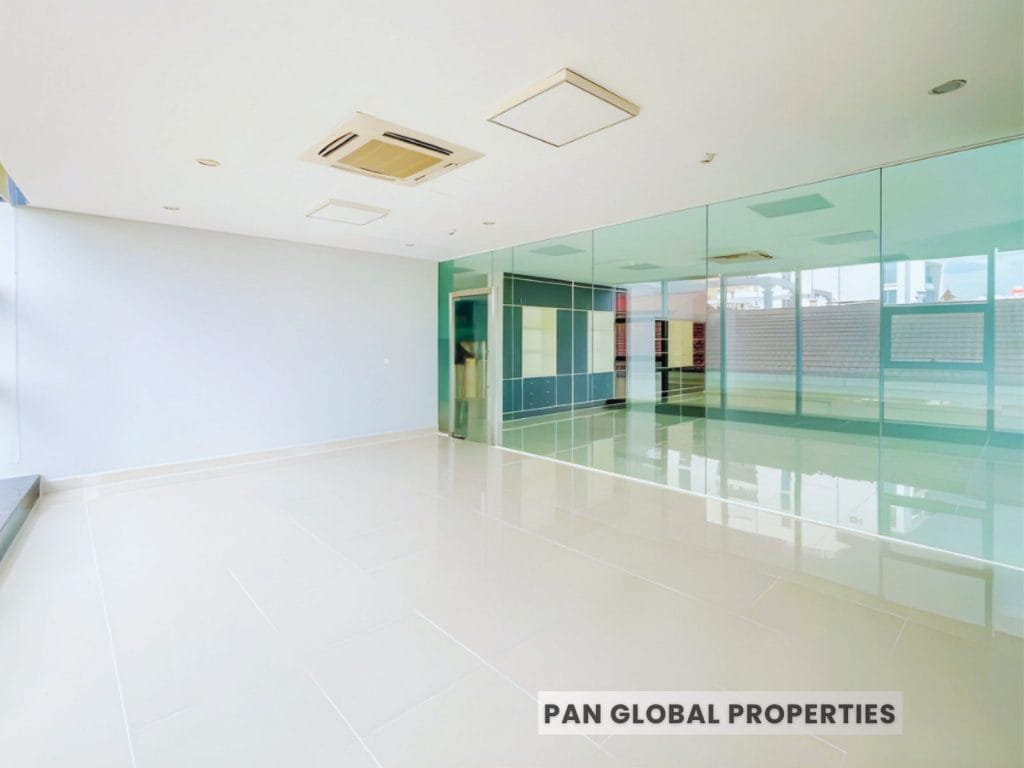 Commercial Building for Sale – Mount Road, Moratuwa