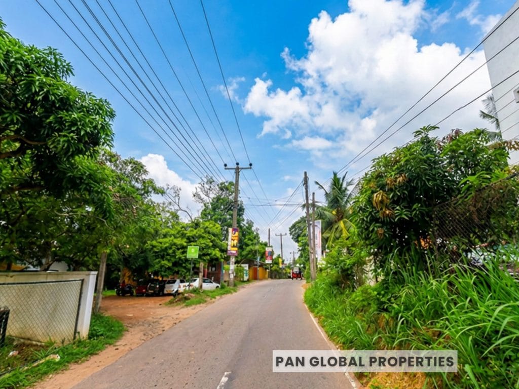 Commercial Land for Sale – Kalalgoda Road, Hokandara